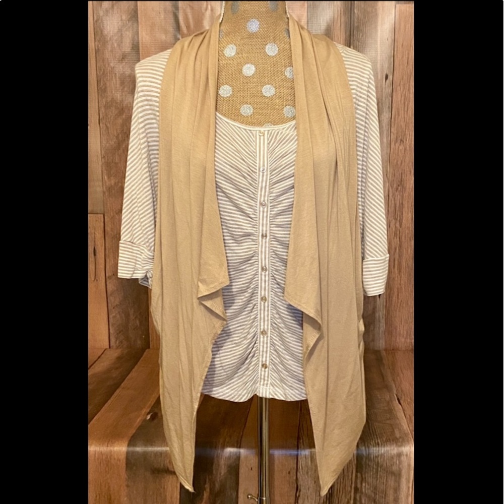 Democracy Blouse Size Medium